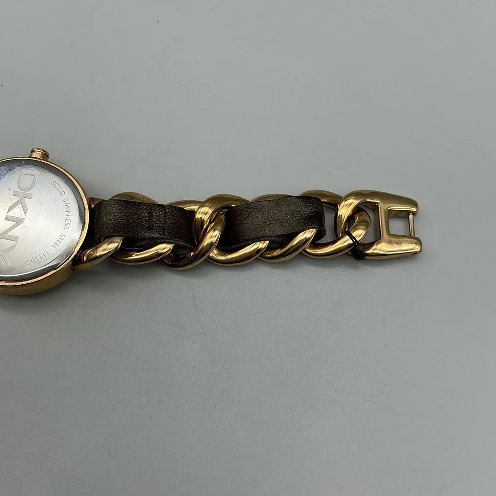 DKNY Womens Watch 26mm Gold Tone Leather Chain Bracelet New Battery 7.5